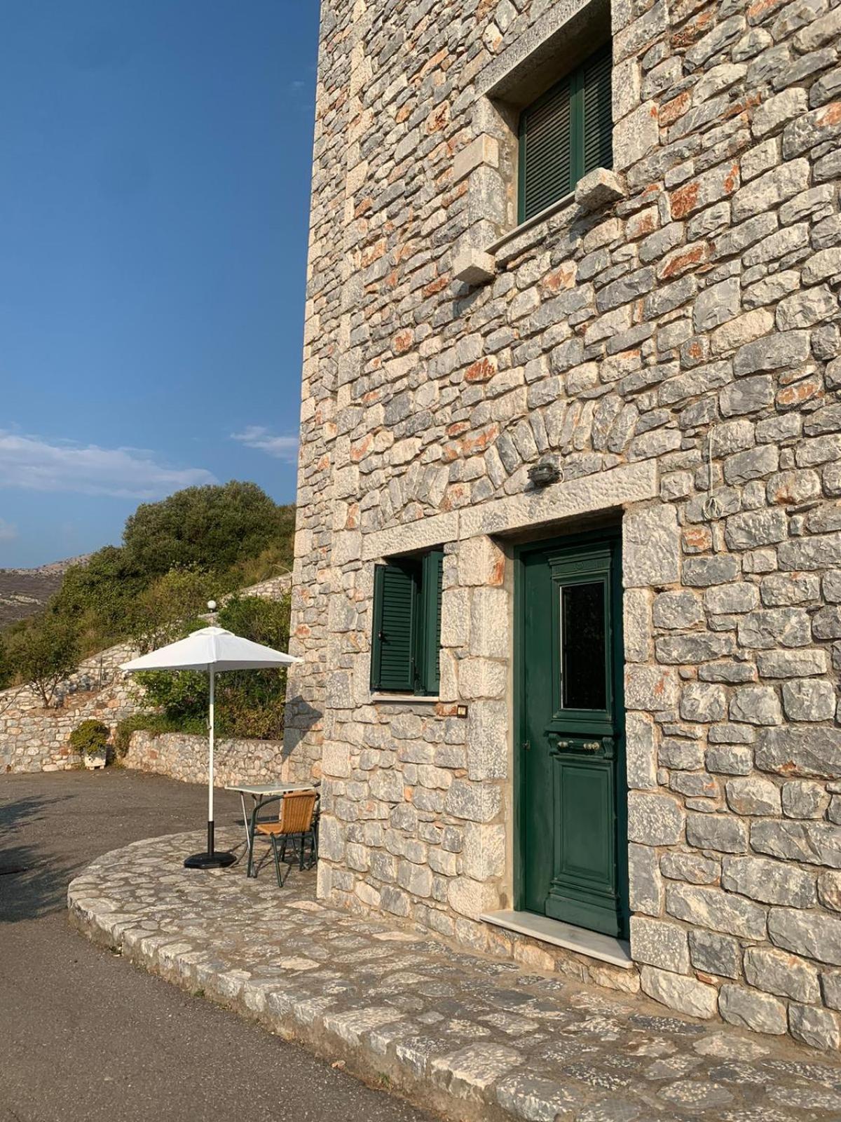 Aparthotel Vatoulia House à Néon Oítilon Extérieur photo