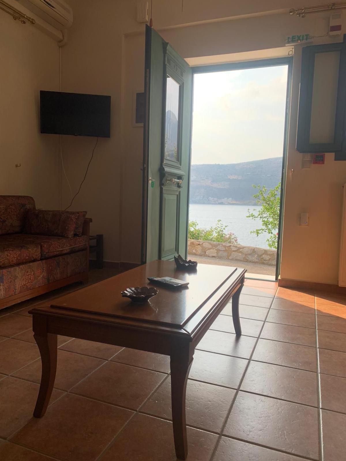 Aparthotel Vatoulia House à Néon Oítilon Extérieur photo