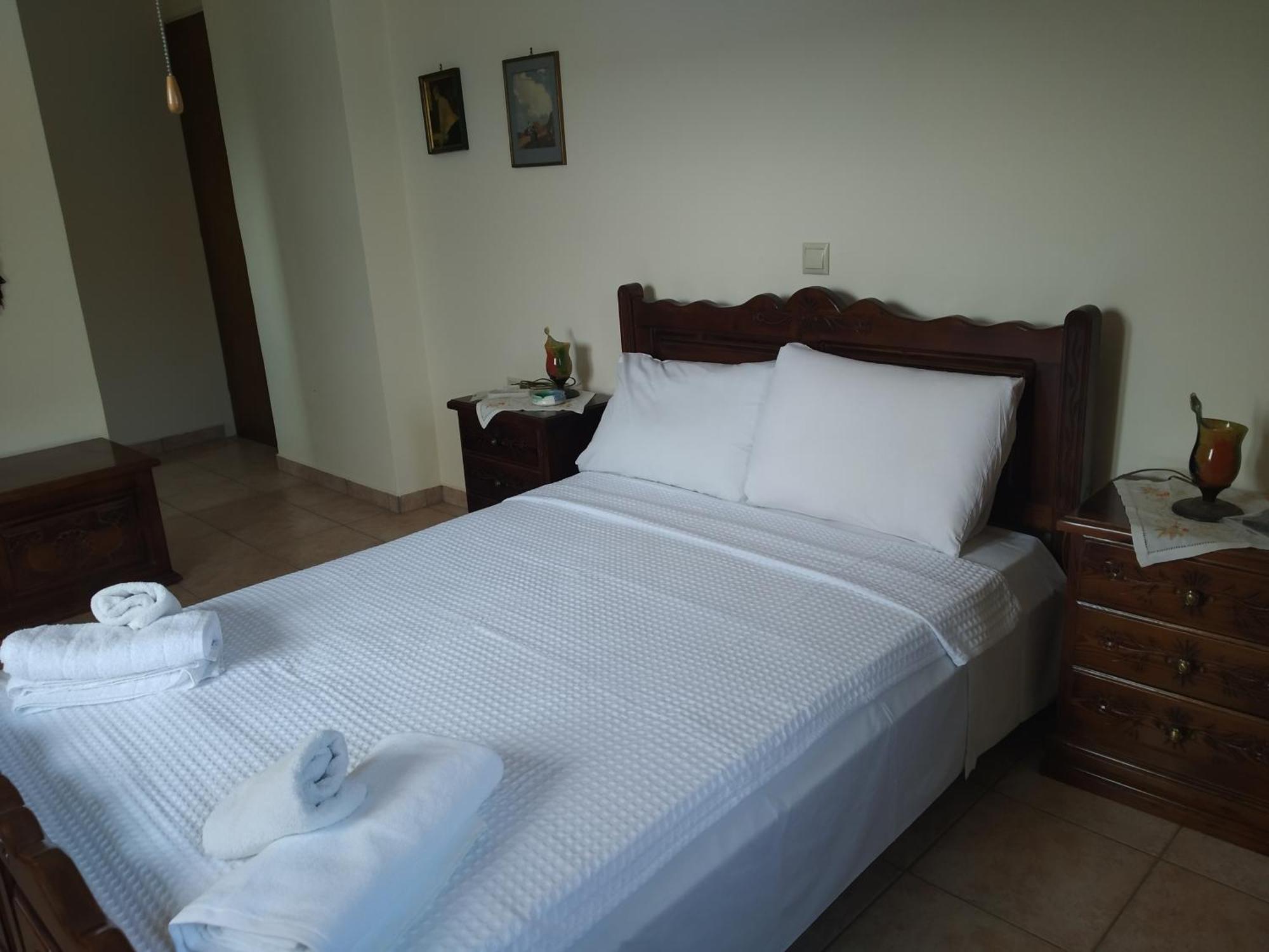 Aparthotel Vatoulia House à Néon Oítilon Extérieur photo