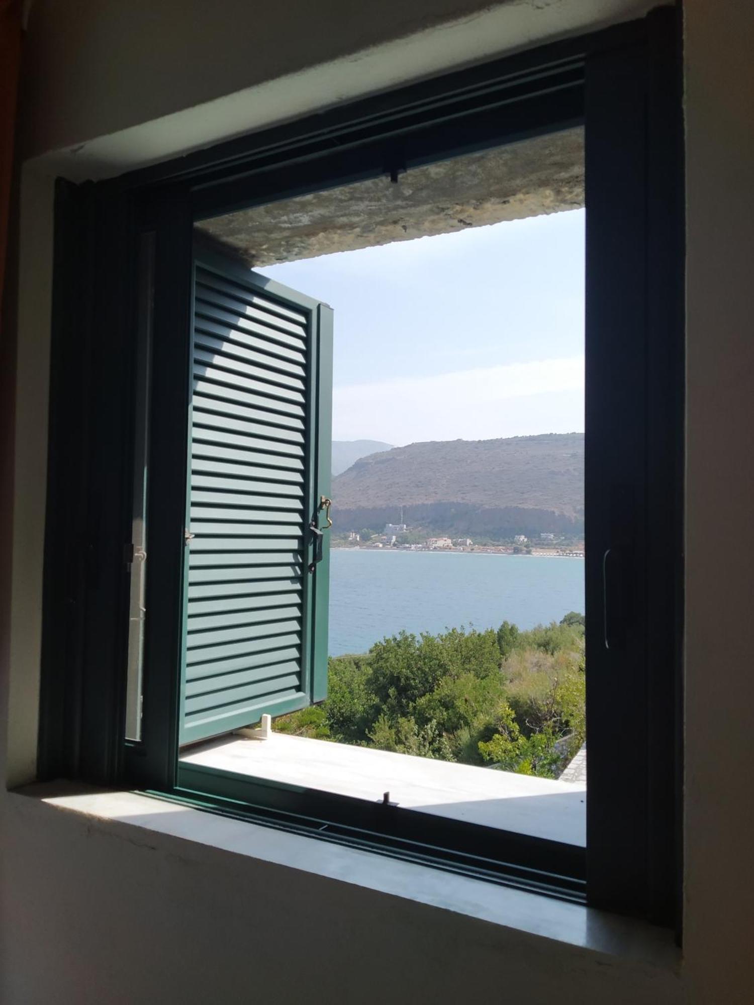 Aparthotel Vatoulia House à Néon Oítilon Extérieur photo