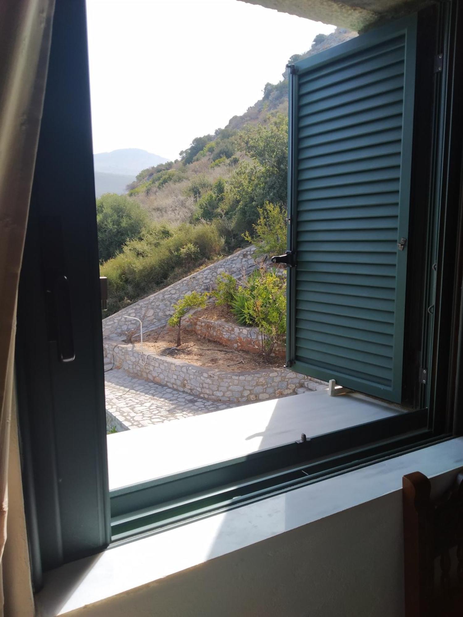 Aparthotel Vatoulia House à Néon Oítilon Extérieur photo