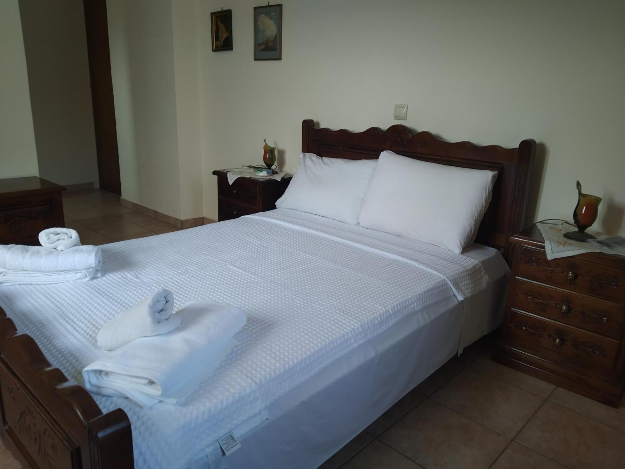 Aparthotel Vatoulia House à Néon Oítilon Extérieur photo