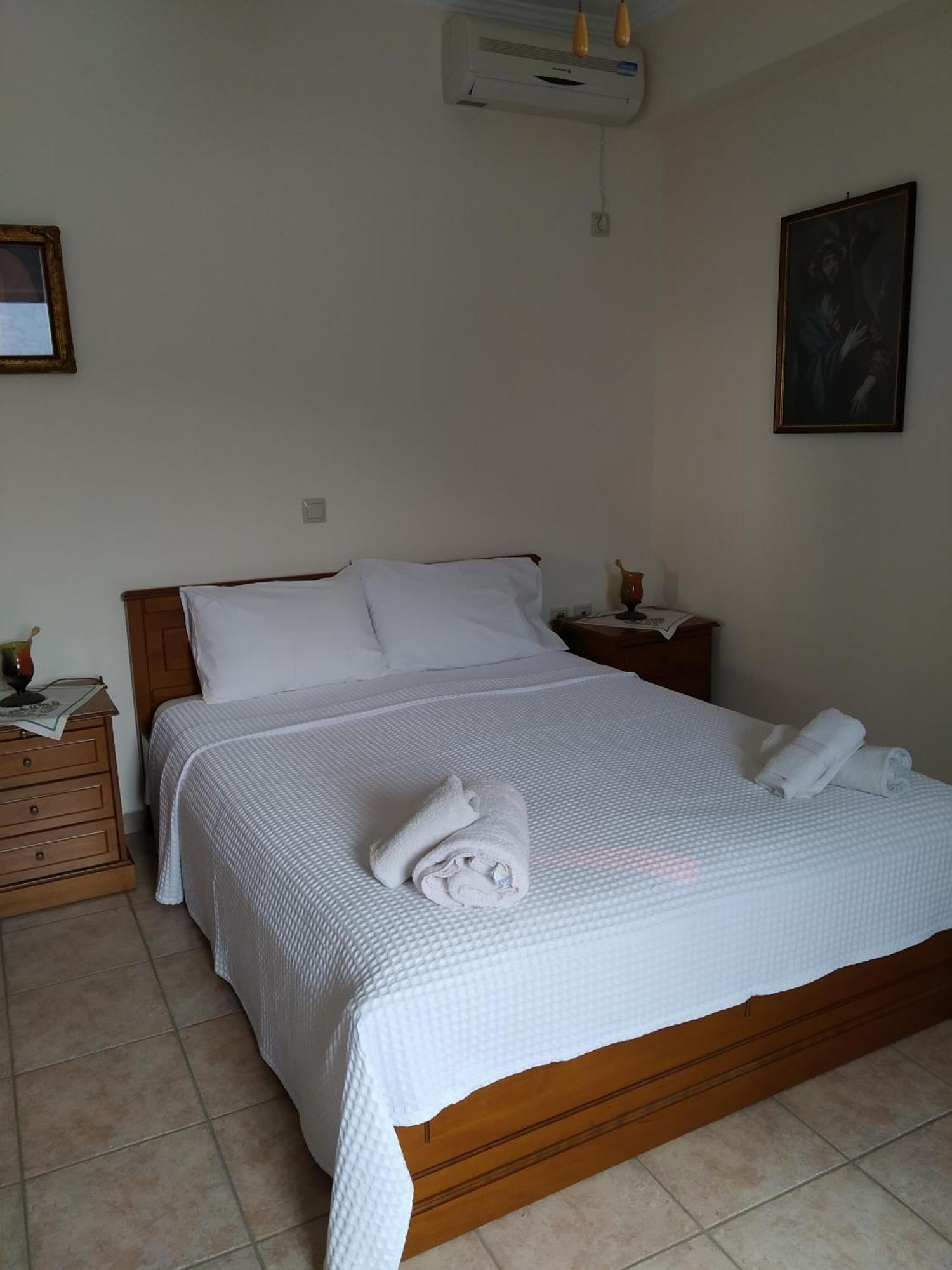 Aparthotel Vatoulia House à Néon Oítilon Extérieur photo